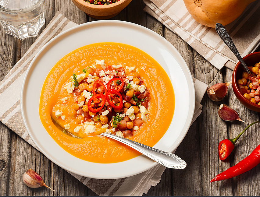 Crema de ayote con garbanzos