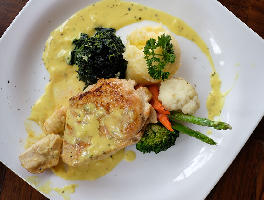 Pollo a la mostaza con puré de papa
