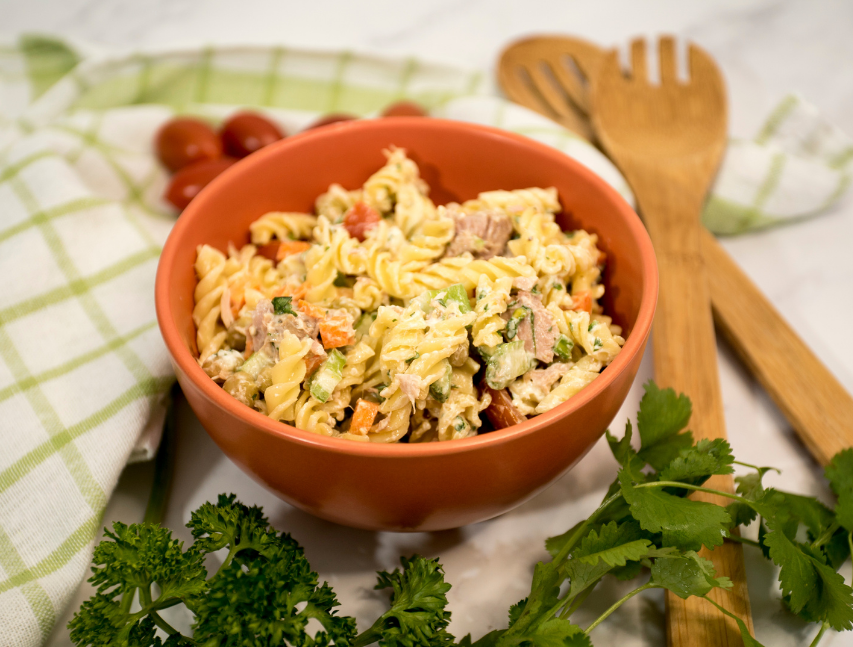 Ensalada de pasta y atún