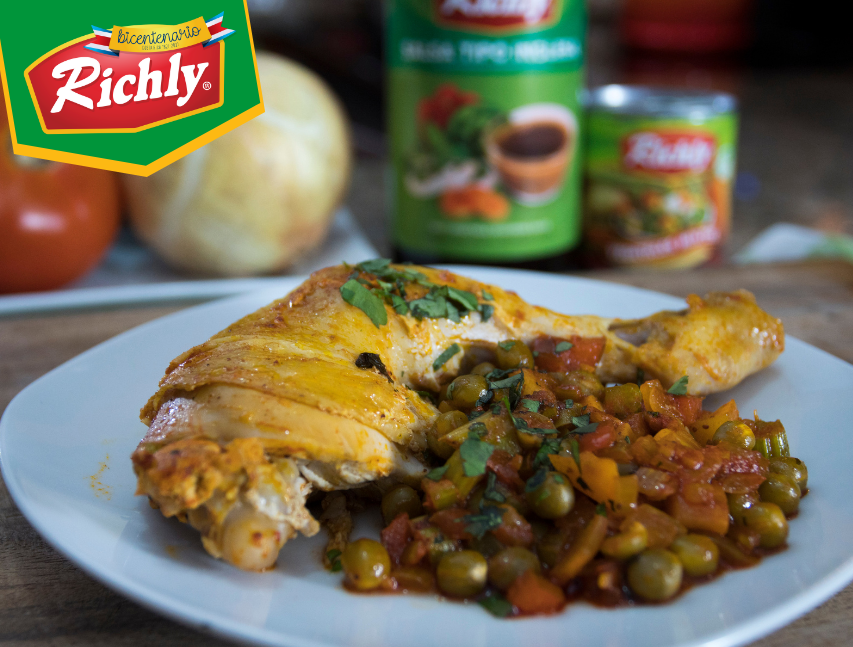 Pollo achiotado