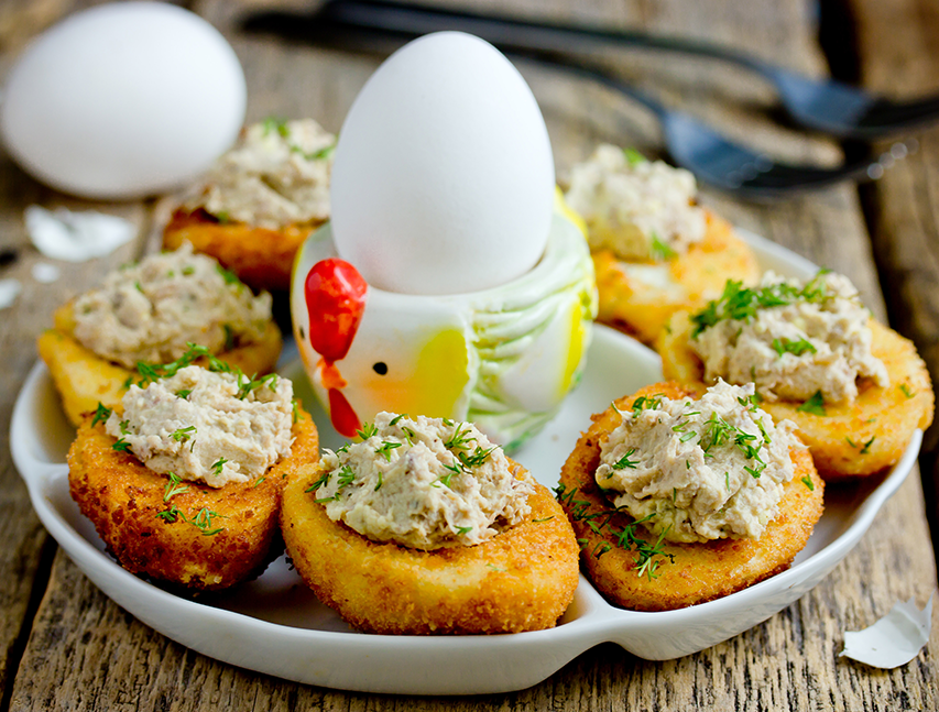 Huevos rellenos de fiesta