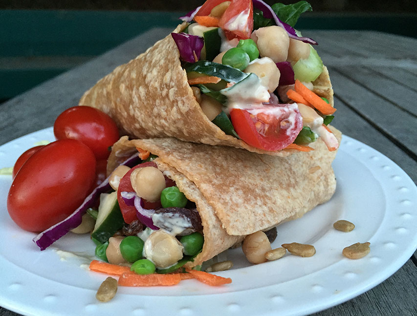 Wrap de garbanzos y guisantes
